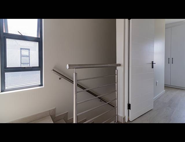 3 BEDROOM SECTIONAL TITLE FOR SALE IN THATCHFIELD RIDGE